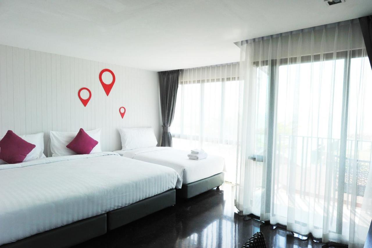Eco Moment Beach Resort Фетчабури Екстериор снимка